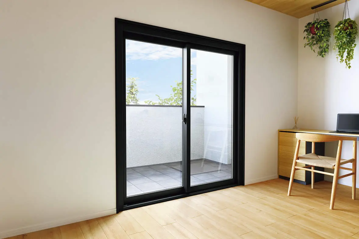 YKK AP マドリモ アルミ樹脂複合窓