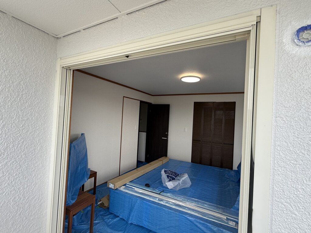 小倉南区｜寝室2か所の窓をLIXILリプラスで交換。結露・暑さ・寒さを改善し、快適に眠れる空間へ